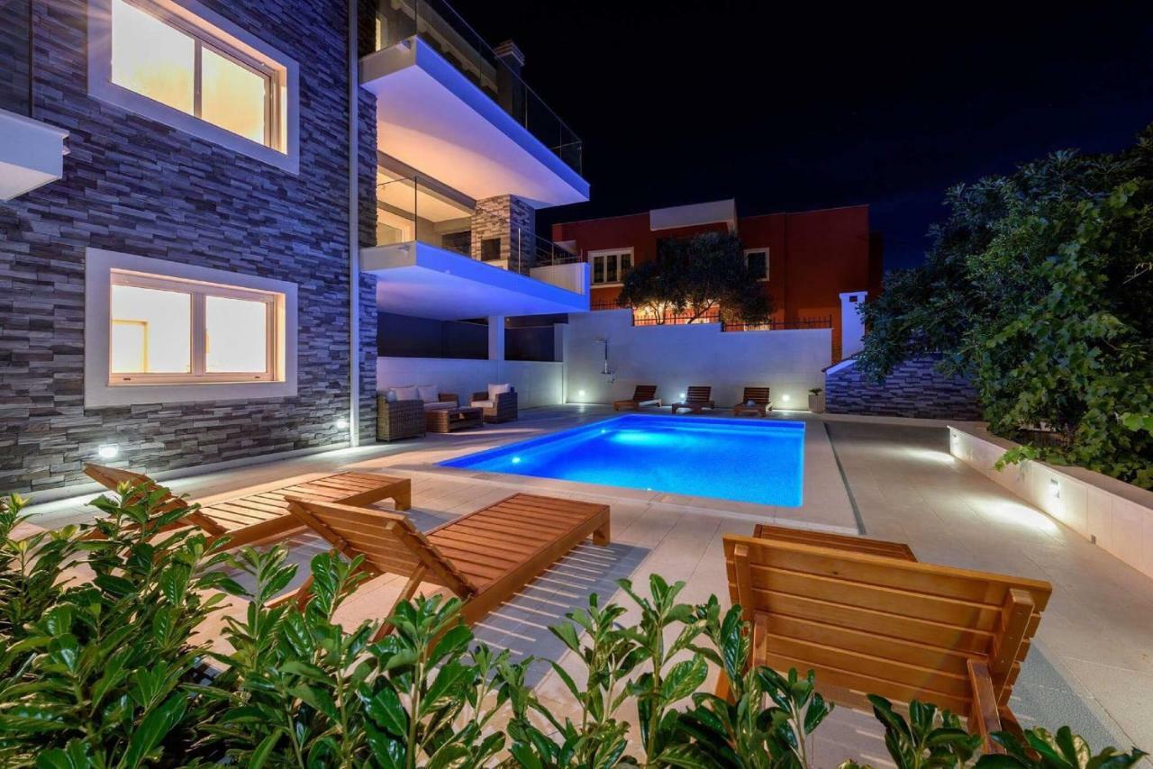 Luxury Villa Residence Zupanovic Трогир Экстерьер фото