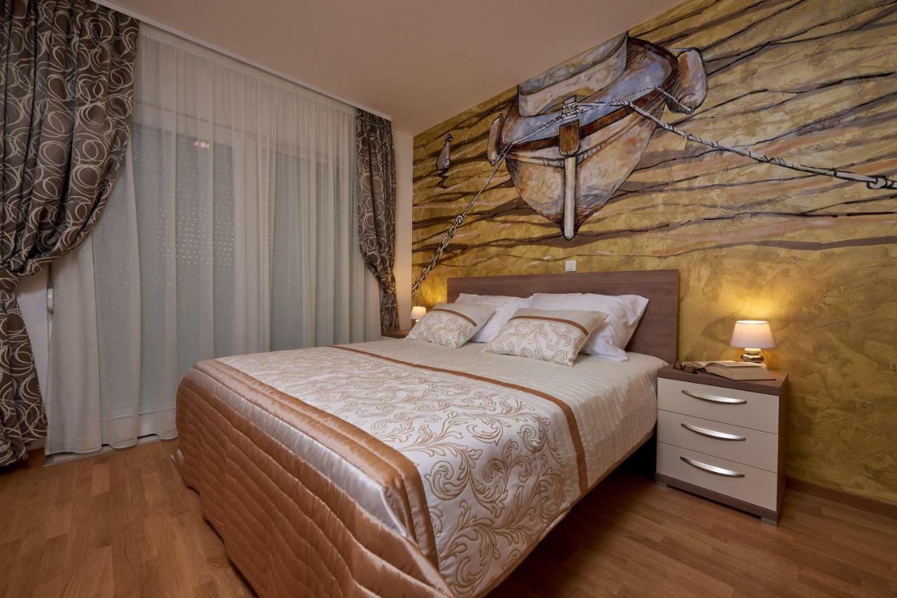 Luxury Villa Residence Zupanovic Трогир Экстерьер фото