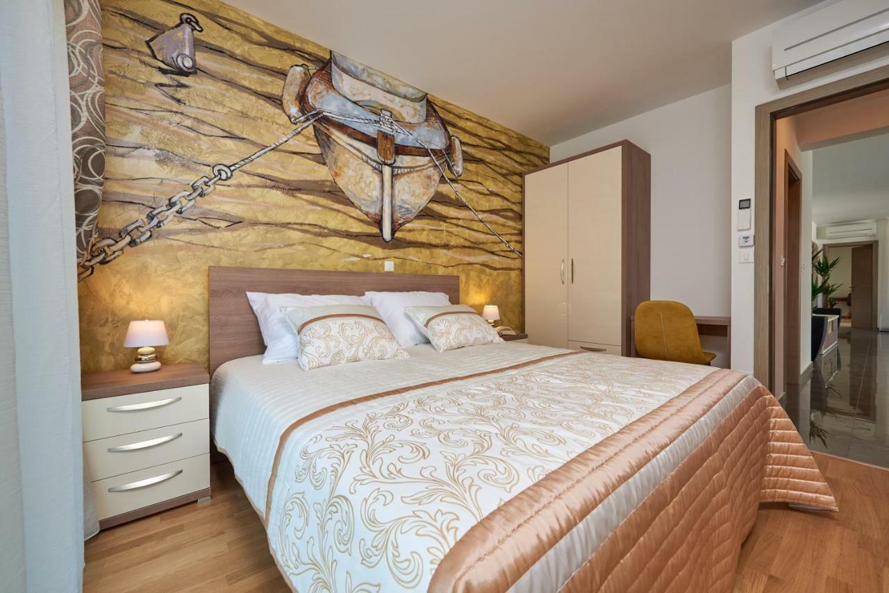 Luxury Villa Residence Zupanovic Трогир Экстерьер фото