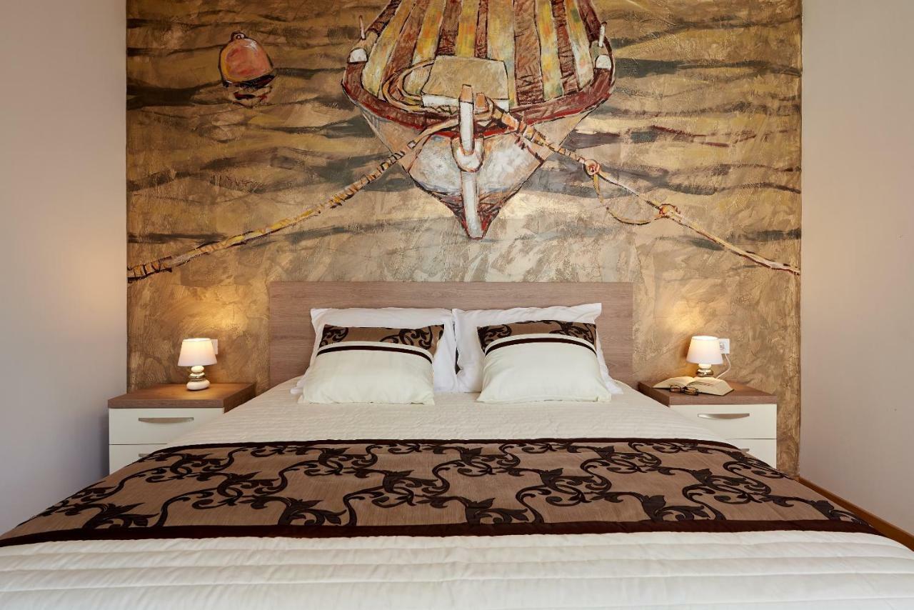 Luxury Villa Residence Zupanovic Трогир Экстерьер фото